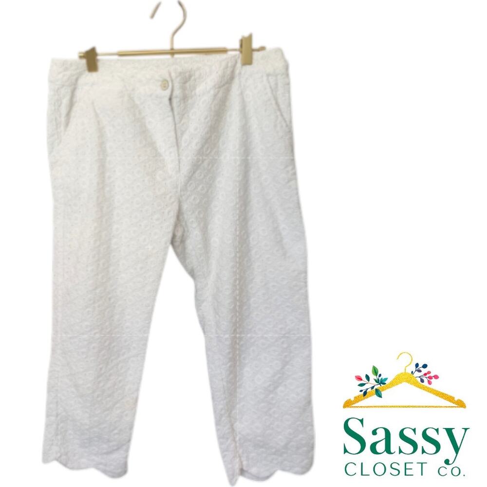 Lulu-B White Cotton Capris Pants 8 EUC Textured Scalloped Hem Crop Trouser